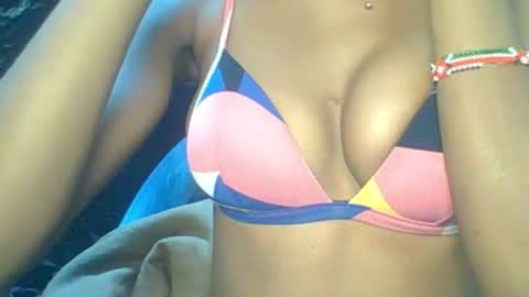 sexypussy000 online show from January 8, 7:40 pm