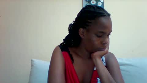 DOVY ACHIENG online show from January 27, 9:55 am