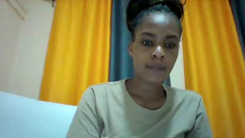 DOVY ACHIENG online show from March 4, 9:00 pm