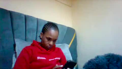 DOVY ACHIENG online show from October 29, 7:16 pm