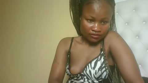 queenivy online show from September 28, 12:50 am