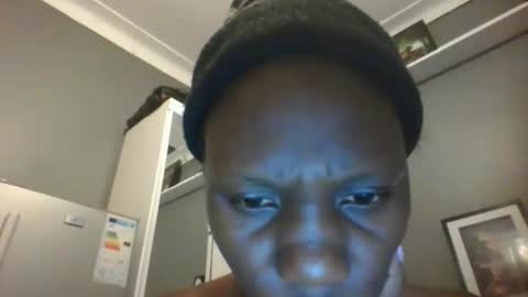 sexyquin1 online show from March 2, 8:35 pm