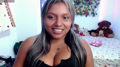 sexyvaldiry online show from February 8, 12:49 am