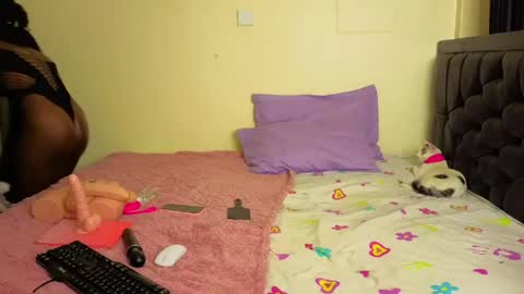 sexyy_shanty online show from June 7, 9:43 pm