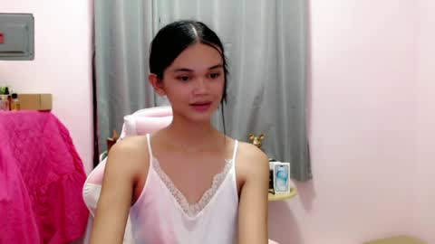 Zendaya online show from April 11, 1:01 am