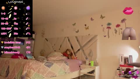 Snapshot of sexyzoe_69 chatting on December 26, 4:10 am Alexa online show from December 26, 4:10 am