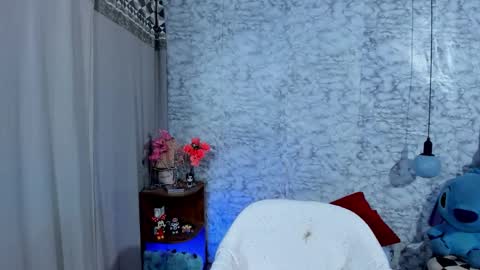 Snapshot of shaden_1 chatting on October 28, 10:58 pm Liz online show from October 28, 10:58 pm