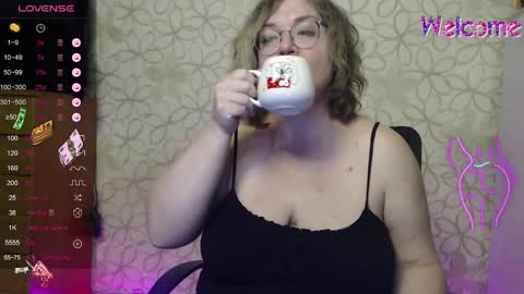 Snapshot of shamrock_069 chatting on February 10, 2:08 am shamrock_069 online show from February 10, 2:08 am