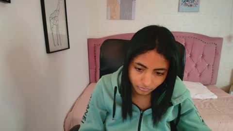 shanelle online show from December 4, 3:20 am