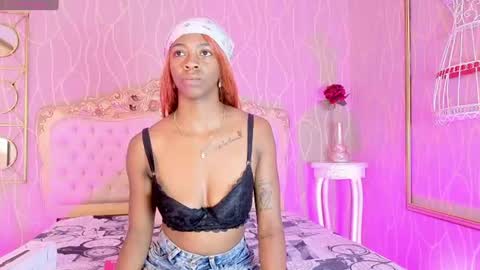 S H A N E L L E   online show from June 22, 3:42 pm