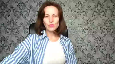 Shannen online show from November 27, 6:11 pm