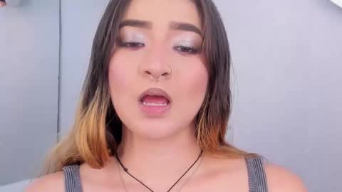 Snapshot of shanntal__ chatting on September 26, 8:39 pm Shanntal online show from September 26, 8:39 pm