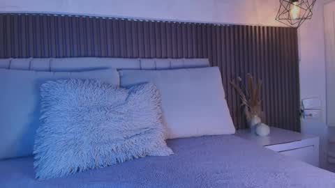 SHANON online show from March 24, 7:08 pm