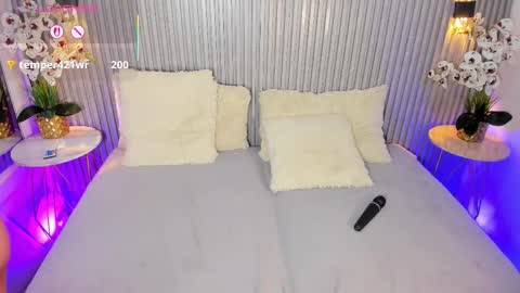 SHANON online show from October 17, 7:39 pm