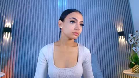 SHANON online show from April 13, 7:14 pm