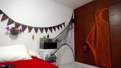 maria online show from October 18, 10:33 pm