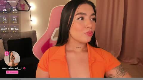 Snapshot of shantall_vidales chatting on February 1, 3:19 am online show from February 1, 3:19 am