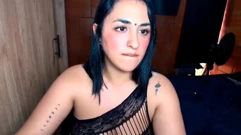 Snapshot of sharain chatting on February 26, 7:40 pm My real name is bella  Much Gust  online show from February 26, 7:40 pm