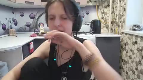 Sara online show from July 22, 5:03 pm