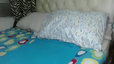 sharlot03 online show from January 20, 11:35 am