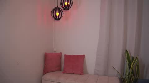 Snapshot of sharlotte_evanns chatting on October 28, 11:31 pm Sharlotte online show from October 28, 11:31 pm