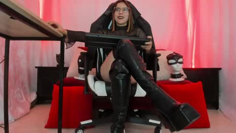 Sharon Nyx online show from June 6, 6:14 pm