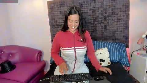 sharoncute16 online show from November 5, 8:58 pm