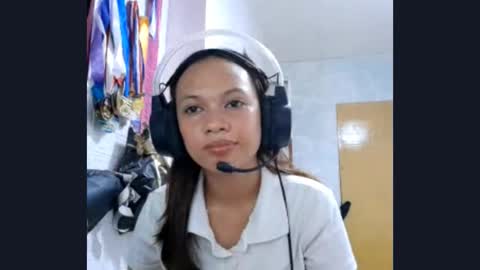 Molly online show from October 22, 6:51 am