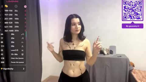 May online show from October 29, 1:37 pm