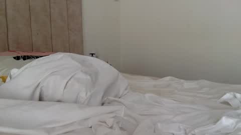 Shayla online show from November 30, 3:16 pm