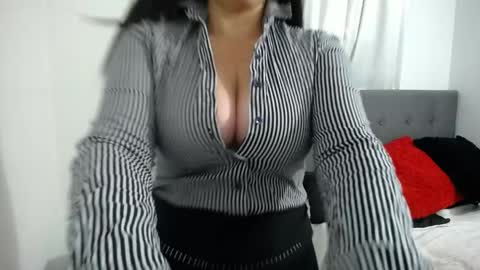 shayla_10 online show from February 7, 12:36 am