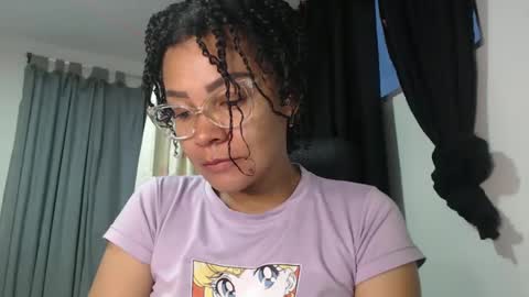 Shayna online show from December 30, 11:04 am