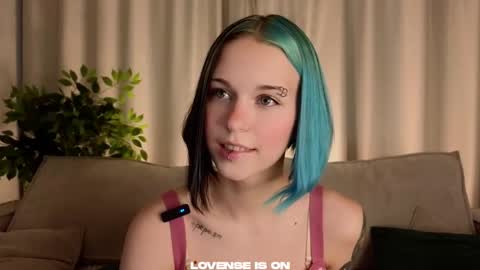 Snapshot of she_well chatting on September 10, 12:05 pm Anika online show from September 10, 12:05 pm