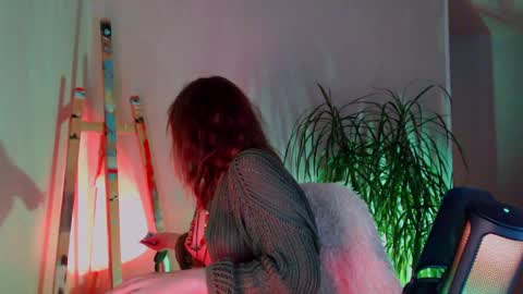Snapshot of sheeeeesh_gurl chatting on December 23, 11:49 pm sheeeeesh_gurl online show from December 23, 11:49 pm