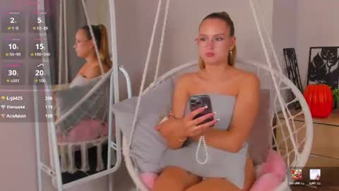 Amely online show from July 28, 3:21 pm