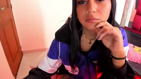 Snapshot of sheilly_brown chatting on September 16, 9:23 pm sheilly_brown online show from September 16, 9:23 pm