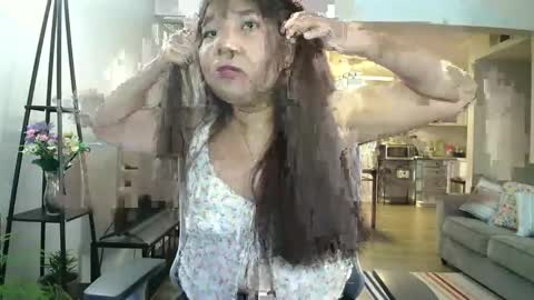 Snapshot of sheilyn_smith chatting on October 3, 9:36 am sheilyn_smith online show from October 3, 9:36 am