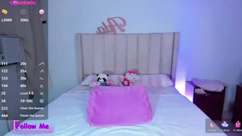 Danna   online show from June 20, 4:38 am