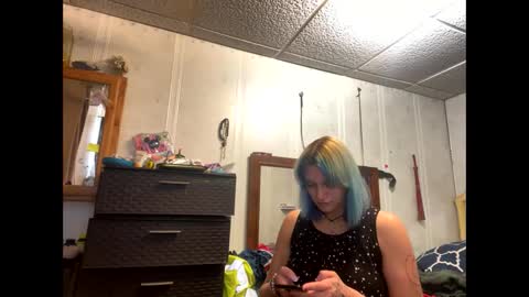 Shelby holes online show from January 11, 7:27 pm