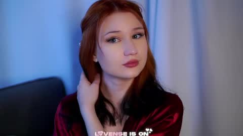 Lina online show from April 5, 2:05 pm