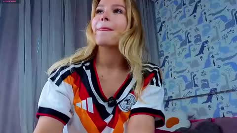 Lina online show from July 3, 3:23 am