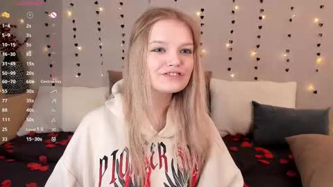 shellyboom online show from February 10, 7:39 pm