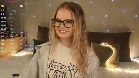 shellyboom online show from December 18, 7:07 pm