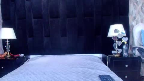 Snapshot of shelsy_loreds chatting on February 22, 11:57 am Shelsy online show from February 22, 11:57 am