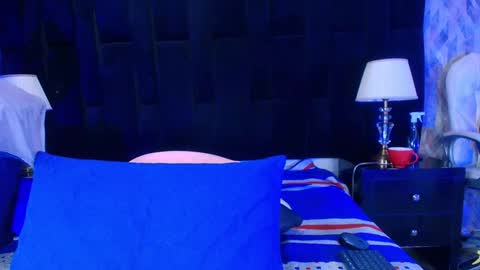 Snapshot of shelsy_loreds chatting on February 6, 12:48 pm Shelsy online show from February 6, 12:48 pm