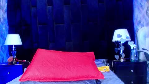 Snapshot of shelsy_loreds chatting on February 21, 11:55 am Shelsy online show from February 21, 11:55 am