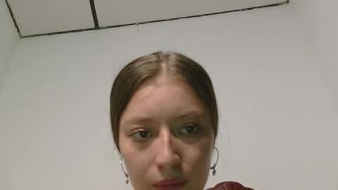 Snapshot of shelsyzevee_ chatting on October 15, 9:39 pm shelsyzevee_ online show from October 15, 9:39 pm