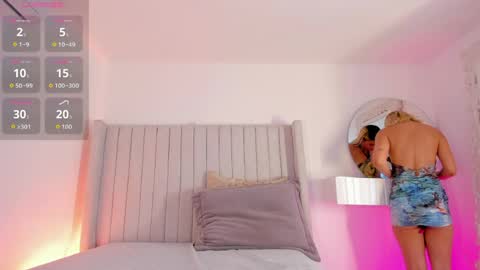 shelynna_azzul online show from April 13, 9:15 pm