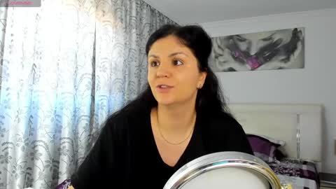 Snapshot of sherllystone chatting on January 27, 12:26 pm Miky online show from January 27, 12:26 pm