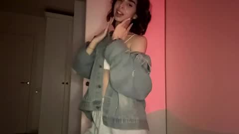 Amy online show from May 23, 3:43 pm